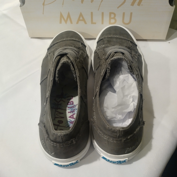 The Blowfish Malibu Women's Marley is a casual sneaker that features a canvas - Picture 3 of 7